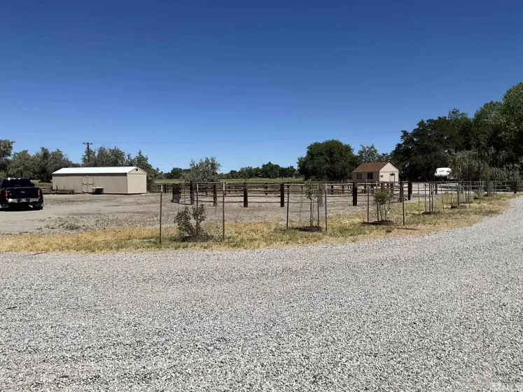 1677 Rio Vista, Fallon, Nevada 89406, 5 Bedrooms Bedrooms, ,3 BathroomsBathrooms,Residential,Residential,Rio Vista,240010763