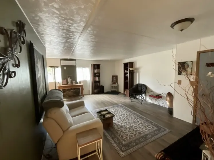 1965 H St, Carson City, Nevada 89706, 2 Bedrooms Bedrooms, 11 Rooms Rooms,2 BathroomsBathrooms,Manufactured,Residential,H ,260002461