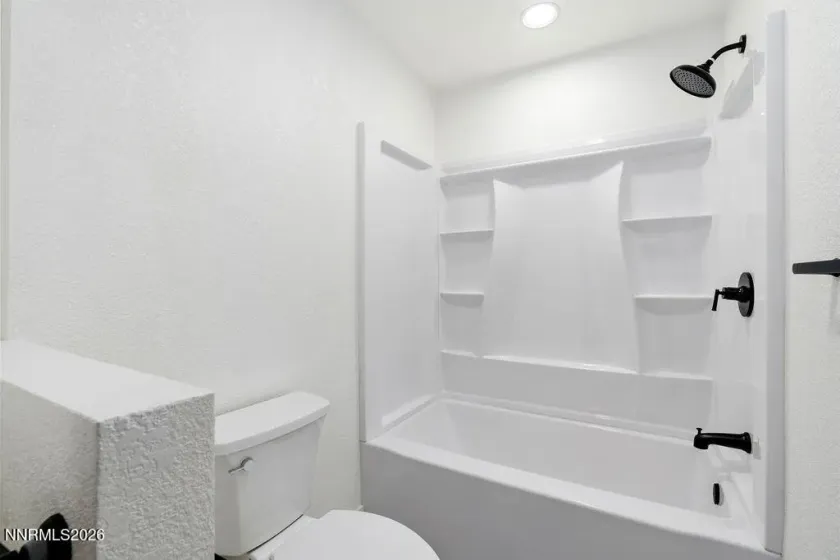 4804 Pinesprings, Reno, Nevada 89509, 3 Bedrooms Bedrooms, ,2 BathroomsBathrooms,Residential,Residential,Pinesprings,260002468