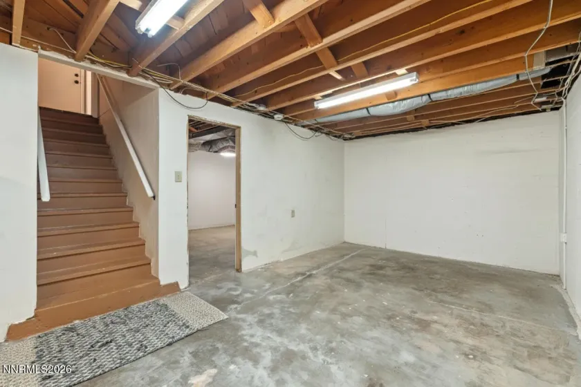 16 Raymond, Reno, Nevada 89503, 2 Bedrooms Bedrooms, ,1 BathroomBathrooms,Residential,Residential,Raymond,260002469