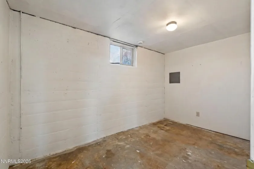 16 Raymond, Reno, Nevada 89503, 2 Bedrooms Bedrooms, ,1 BathroomBathrooms,Residential,Residential,Raymond,260002469