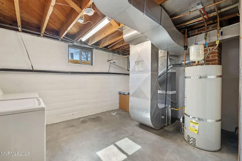 16 Raymond, Reno, Nevada 89503, 2 Bedrooms Bedrooms, ,1 BathroomBathrooms,Residential,Residential,Raymond,260002469