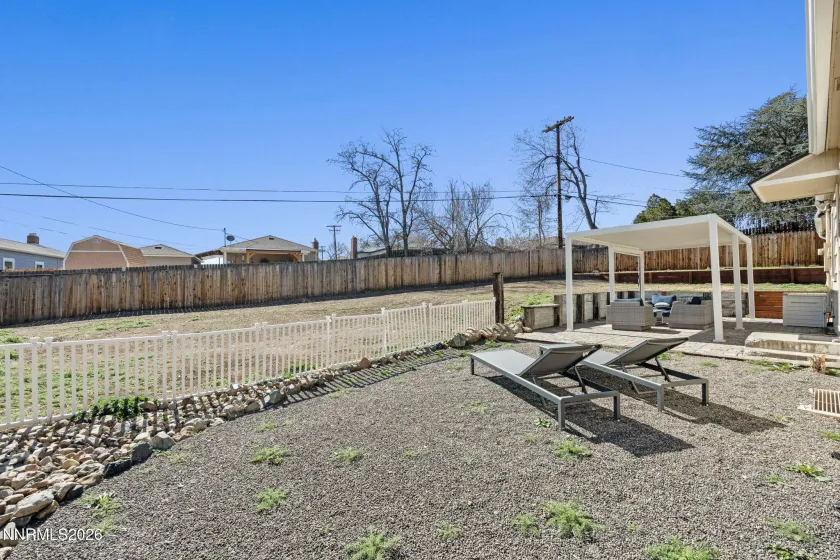 16 Raymond, Reno, Nevada 89503, 2 Bedrooms Bedrooms, ,1 BathroomBathrooms,Residential,Residential,Raymond,260002469