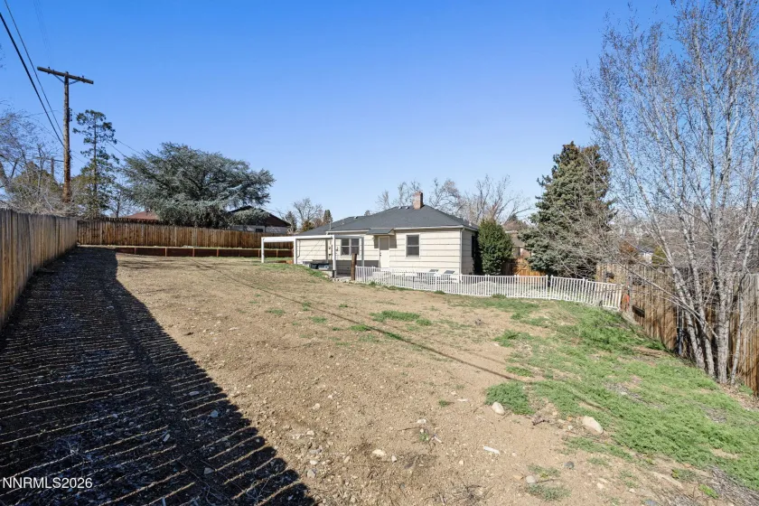 16 Raymond, Reno, Nevada 89503, 2 Bedrooms Bedrooms, ,1 BathroomBathrooms,Residential,Residential,Raymond,260002469