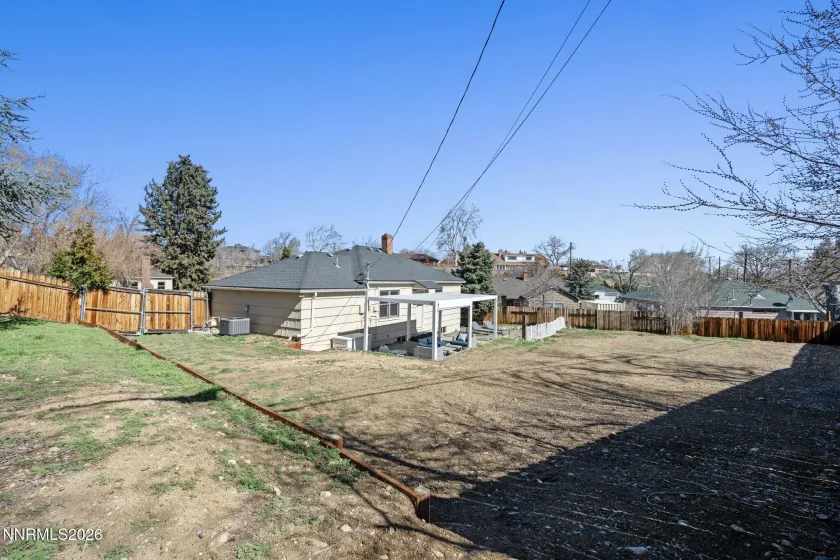 16 Raymond, Reno, Nevada 89503, 2 Bedrooms Bedrooms, ,1 BathroomBathrooms,Residential,Residential,Raymond,260002469