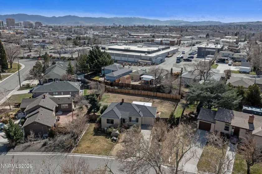 16 Raymond, Reno, Nevada 89503, 2 Bedrooms Bedrooms, ,1 BathroomBathrooms,Residential,Residential,Raymond,260002469