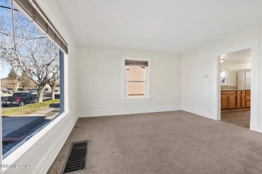 424 10th, Reno, Nevada 89503, 4 Bedrooms Bedrooms, ,2 BathroomsBathrooms,Residential,Residential,10th,260000075