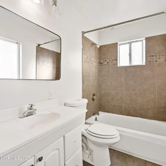 424 10th, Reno, Nevada 89503, 4 Bedrooms Bedrooms, ,2 BathroomsBathrooms,Residential,Residential,10th,260000075