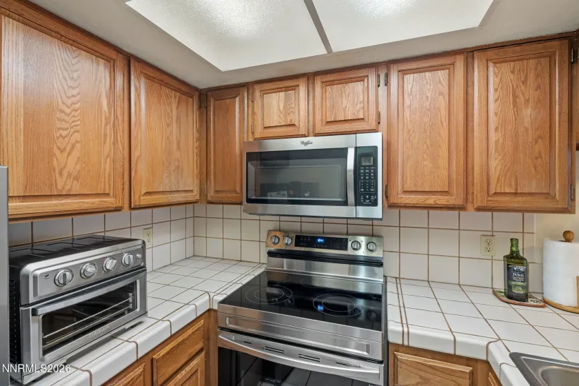 3095 Lakeside, Reno, Nevada 89509, 1 Bedroom Bedrooms, ,1 BathroomBathrooms,Residential,Residential,Lakeside,260002474