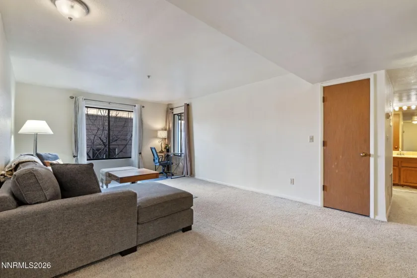 3095 Lakeside, Reno, Nevada 89509, 1 Bedroom Bedrooms, ,1 BathroomBathrooms,Residential,Residential,Lakeside,260002474