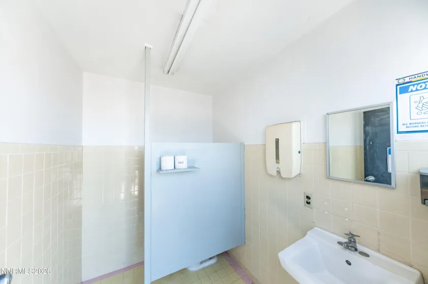 280 Main, Fernley, Nevada 89408, ,Commercial Sale,Residential,Main,260002476