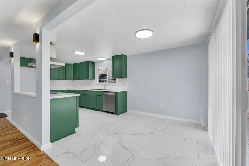 3122 Shari, Sparks, Nevada 89431, 3 Bedrooms Bedrooms, ,2 BathroomsBathrooms,Residential,Residential,Shari,260002479