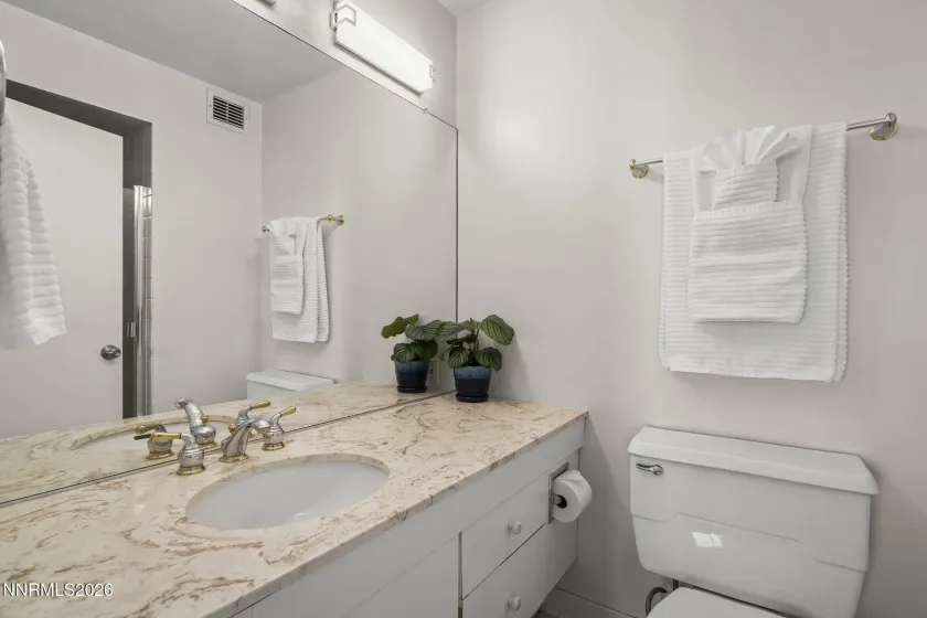 100 Arlington, Reno, Nevada 89501, 2 Bedrooms Bedrooms, ,2 BathroomsBathrooms,Residential,Residential,Arlington,260002480