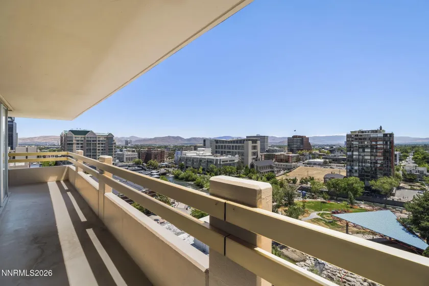 100 Arlington, Reno, Nevada 89501, 2 Bedrooms Bedrooms, ,2 BathroomsBathrooms,Residential,Residential,Arlington,260002480