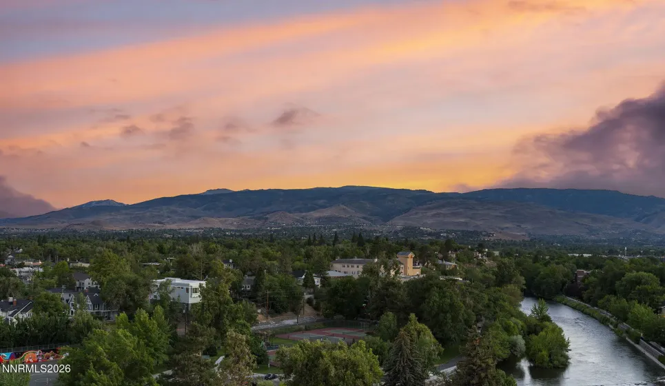 100 Arlington, Reno, Nevada 89501, 2 Bedrooms Bedrooms, ,2 BathroomsBathrooms,Residential,Residential,Arlington,260002480