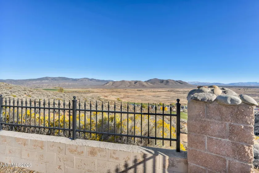 1027 Sunburst, Carson City, Nevada 89705, 4 Bedrooms Bedrooms, ,4 BathroomsBathrooms,Residential,Residential,Sunburst,260002486