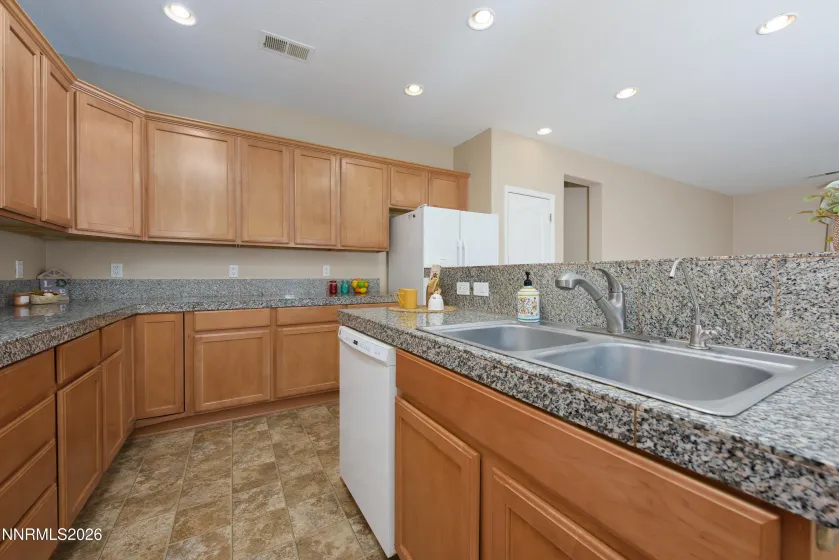 107 Creekside, Dayton, Nevada 89403, 4 Bedrooms Bedrooms, ,3 BathroomsBathrooms,Residential,Residential,Creekside,260002488