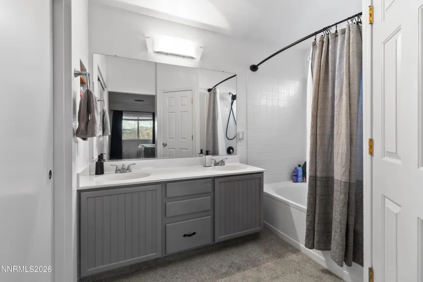 1175 La Cresta, Sparks, Nevada 89436, 4 Bedrooms Bedrooms, ,3 BathroomsBathrooms,Residential,Residential,La Cresta,260002491