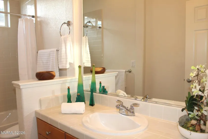 1588 Gemtown, Reno, Nevada 89521, 4 Bedrooms Bedrooms, ,2 BathroomsBathrooms,Residential,Residential,Gemtown,260002508