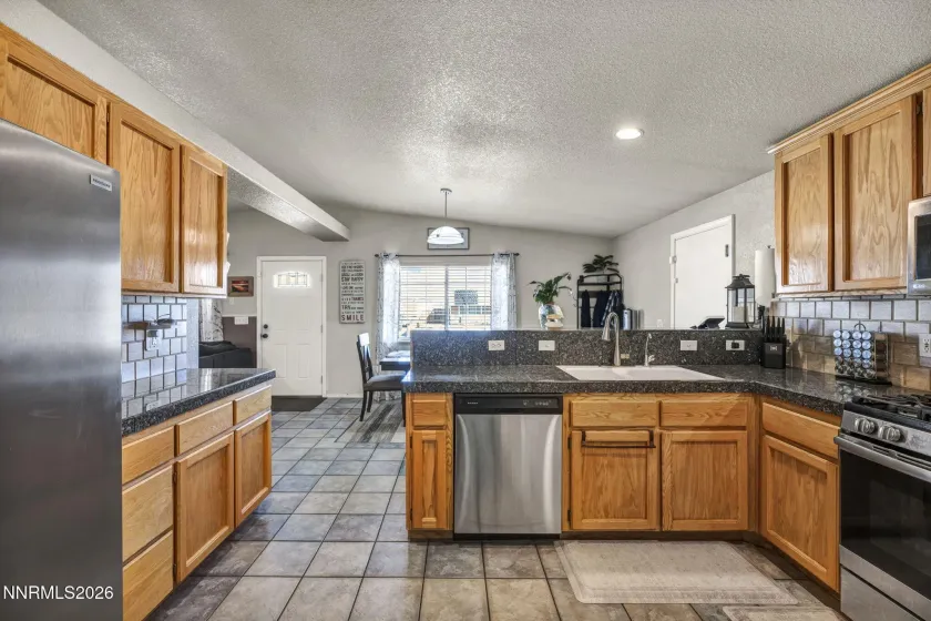 545 V & T, Dayton, Nevada 89403, 4 Bedrooms Bedrooms, ,2 BathroomsBathrooms,Residential,Residential,V & T,260002511