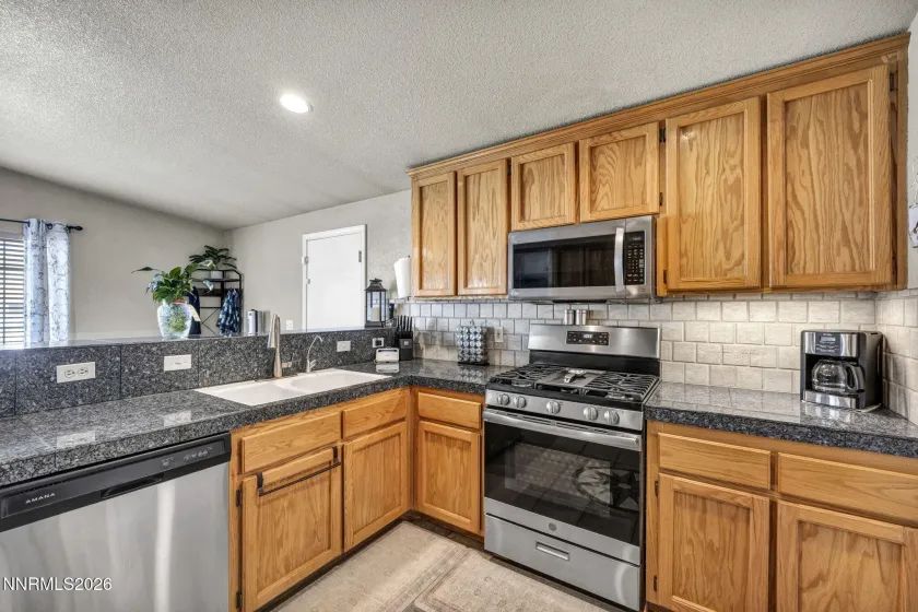 545 V & T, Dayton, Nevada 89403, 4 Bedrooms Bedrooms, ,2 BathroomsBathrooms,Residential,Residential,V & T,260002511