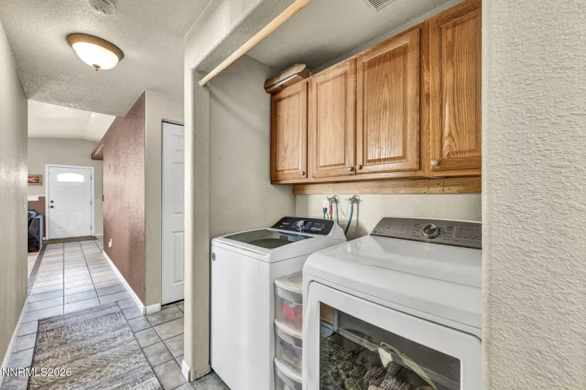 545 V & T, Dayton, Nevada 89403, 4 Bedrooms Bedrooms, ,2 BathroomsBathrooms,Residential,Residential,V & T,260002511