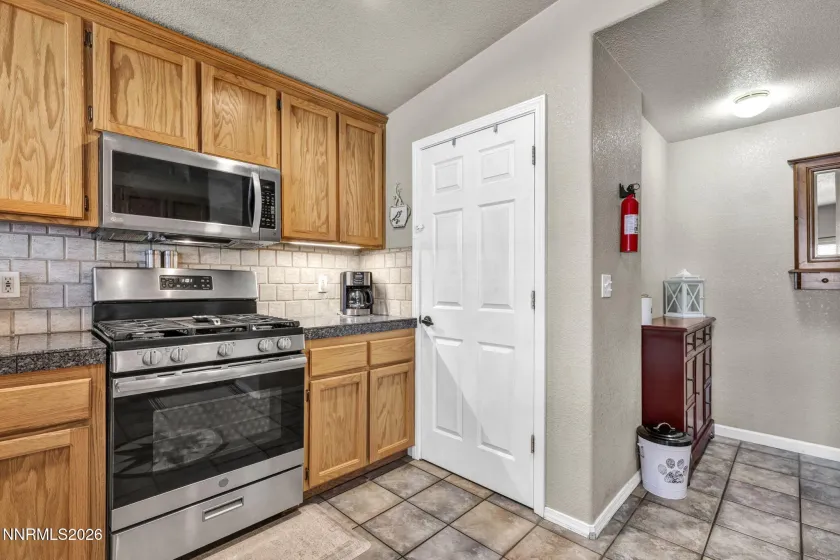 545 V & T, Dayton, Nevada 89403, 4 Bedrooms Bedrooms, ,2 BathroomsBathrooms,Residential,Residential,V & T,260002511