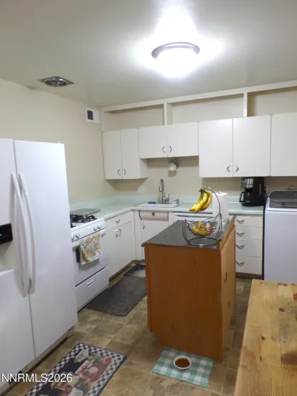 2475 Stine, Sparks, Nevada 89431, 3 Bedrooms Bedrooms, ,1 BathroomBathrooms,Residential,Residential,Stine,260002512