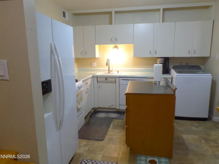 2475 Stine, Sparks, Nevada 89431, 3 Bedrooms Bedrooms, ,1 BathroomBathrooms,Residential,Residential,Stine,260002512