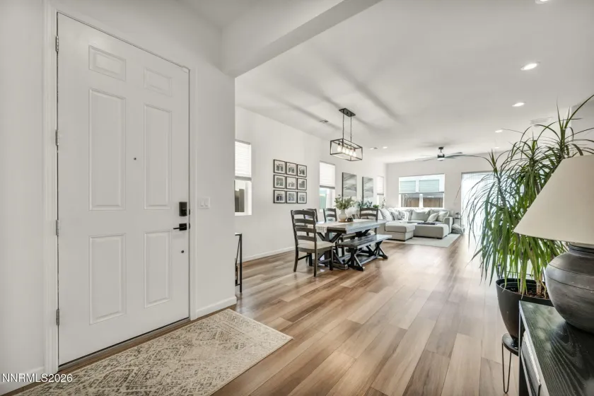 2469 Metolius, Sparks, Nevada 89436, 3 Bedrooms Bedrooms, ,2 BathroomsBathrooms,Residential,Residential,Metolius,260002514