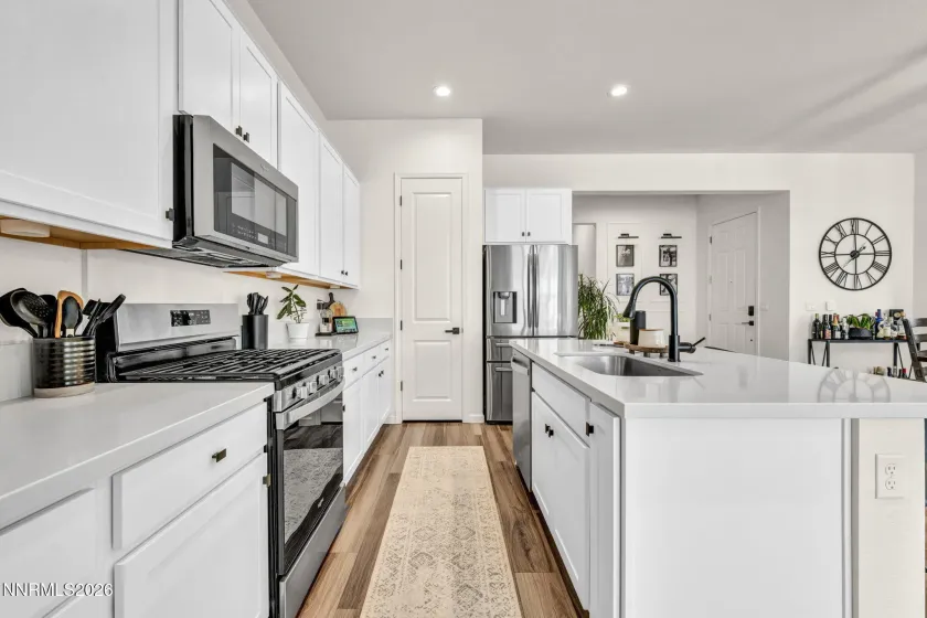 2469 Metolius, Sparks, Nevada 89436, 3 Bedrooms Bedrooms, ,2 BathroomsBathrooms,Residential,Residential,Metolius,260002514