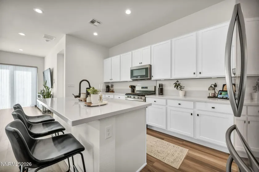 2469 Metolius, Sparks, Nevada 89436, 3 Bedrooms Bedrooms, ,2 BathroomsBathrooms,Residential,Residential,Metolius,260002514