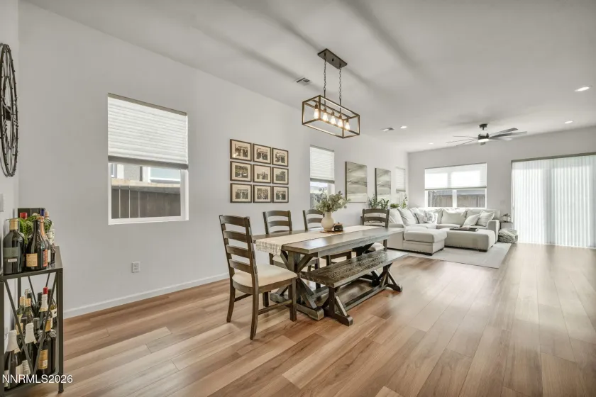 2469 Metolius, Sparks, Nevada 89436, 3 Bedrooms Bedrooms, ,2 BathroomsBathrooms,Residential,Residential,Metolius,260002514