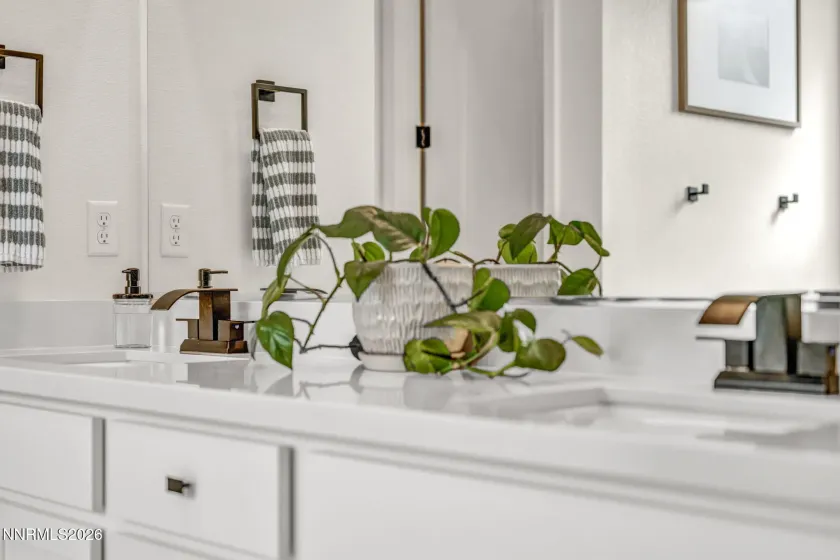 2469 Metolius, Sparks, Nevada 89436, 3 Bedrooms Bedrooms, ,2 BathroomsBathrooms,Residential,Residential,Metolius,260002514