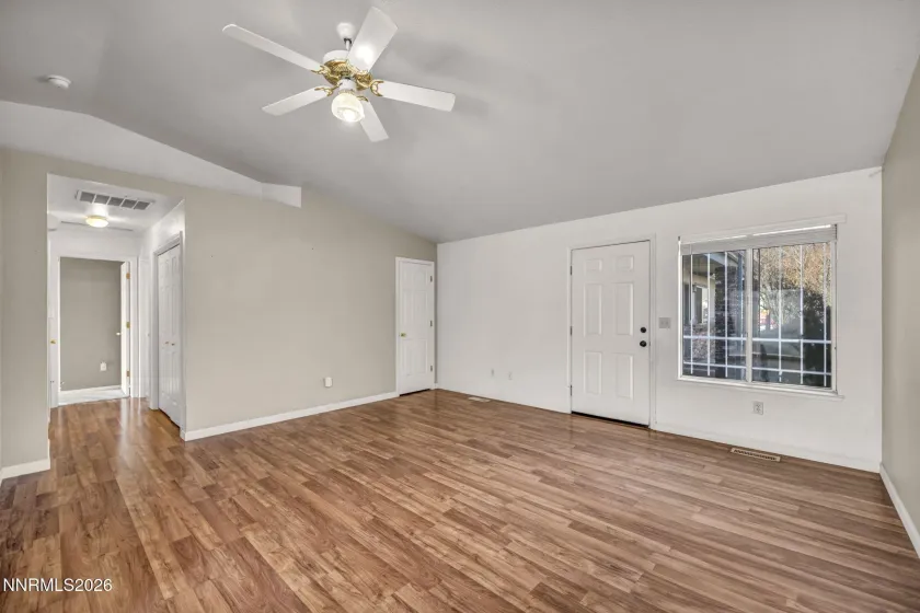 3147 Heaton, Carson City, Nevada 89701, 2 Bedrooms Bedrooms, ,2 BathroomsBathrooms,Residential,Residential,Heaton,260002516