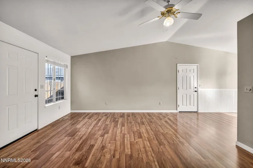 3147 Heaton, Carson City, Nevada 89701, 2 Bedrooms Bedrooms, ,2 BathroomsBathrooms,Residential,Residential,Heaton,260002516