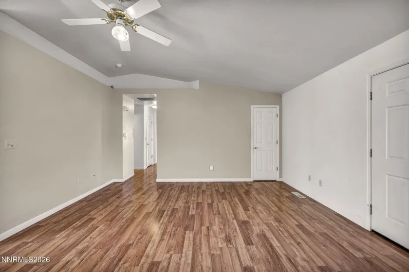 3147 Heaton, Carson City, Nevada 89701, 2 Bedrooms Bedrooms, ,2 BathroomsBathrooms,Residential,Residential,Heaton,260002516