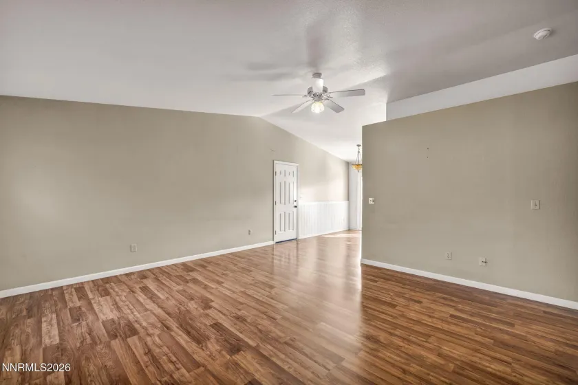 3147 Heaton, Carson City, Nevada 89701, 2 Bedrooms Bedrooms, ,2 BathroomsBathrooms,Residential,Residential,Heaton,260002516