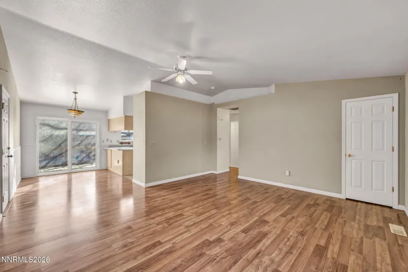 3147 Heaton, Carson City, Nevada 89701, 2 Bedrooms Bedrooms, ,2 BathroomsBathrooms,Residential,Residential,Heaton,260002516