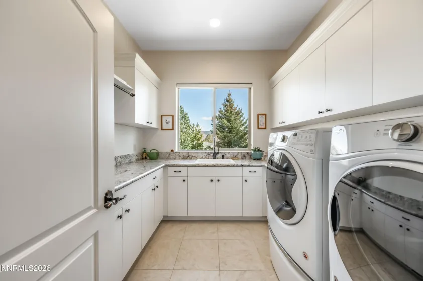 16070 River Oaks, Reno, Nevada 89511, 4 Bedrooms Bedrooms, ,4 BathroomsBathrooms,Residential,Residential,River Oaks,260002521