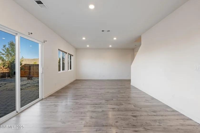 8791 Portia, Reno, Nevada 89506, 4 Bedrooms Bedrooms, ,3 BathroomsBathrooms,Residential,Residential,Portia,250057153