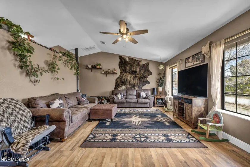 55 Buckboard, Reno, Nevada 89508, 3 Bedrooms Bedrooms, ,2 BathroomsBathrooms,Residential,Residential,Buckboard,260002522