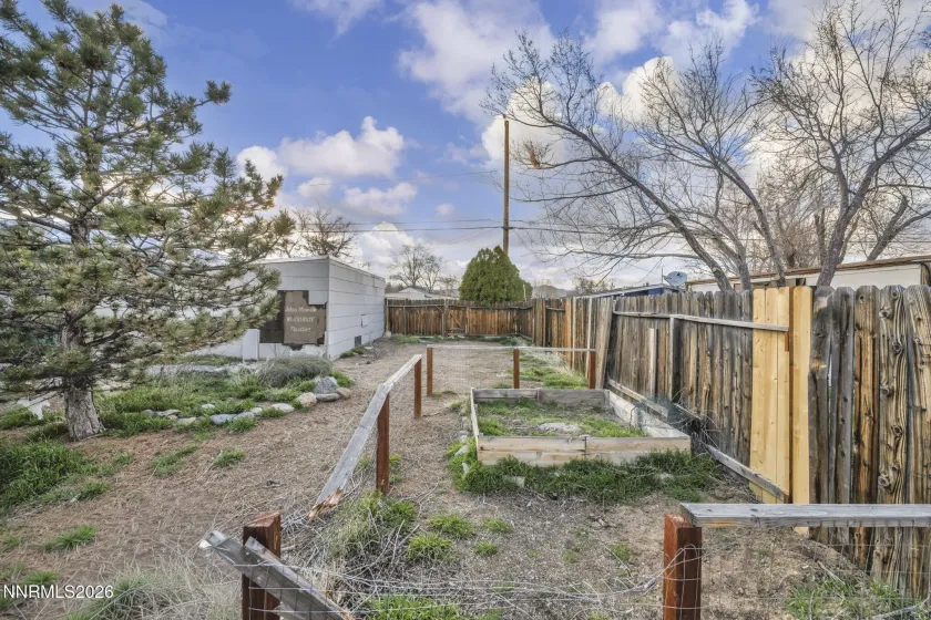 11932 Rocky Mountain, Reno, Nevada 89506, 2 Bedrooms Bedrooms, ,1 BathroomBathrooms,Residential,Residential,Rocky Mountain,260002524