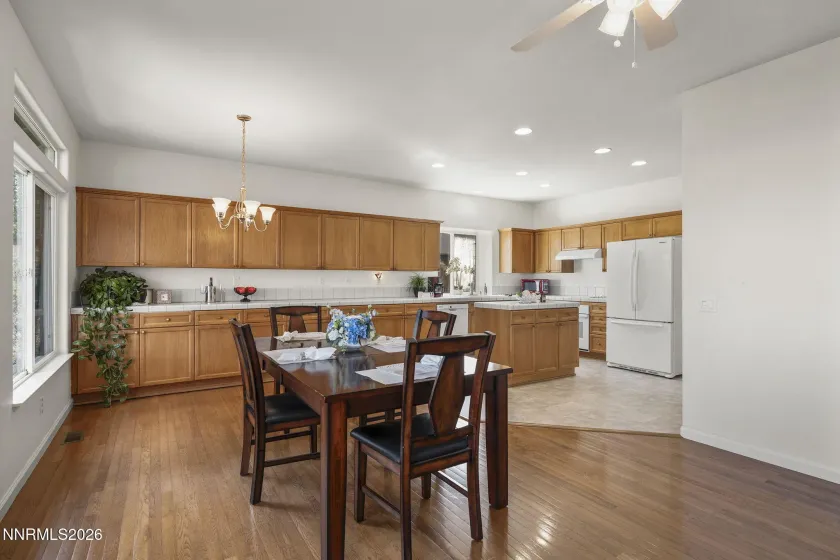 4791 Creek Ridge, Reno, Nevada 89519, 4 Bedrooms Bedrooms, ,3 BathroomsBathrooms,Residential,Residential,Creek Ridge,260002526