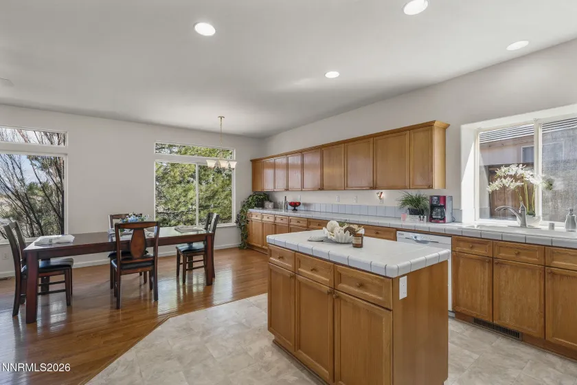 4791 Creek Ridge, Reno, Nevada 89519, 4 Bedrooms Bedrooms, ,3 BathroomsBathrooms,Residential,Residential,Creek Ridge,260002526