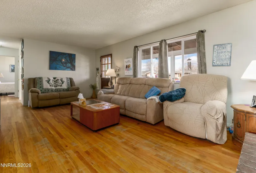 595 Cora, Fallon, Nevada 89406, 3 Bedrooms Bedrooms, ,1 BathroomBathrooms,Residential,Residential,Cora,260002497