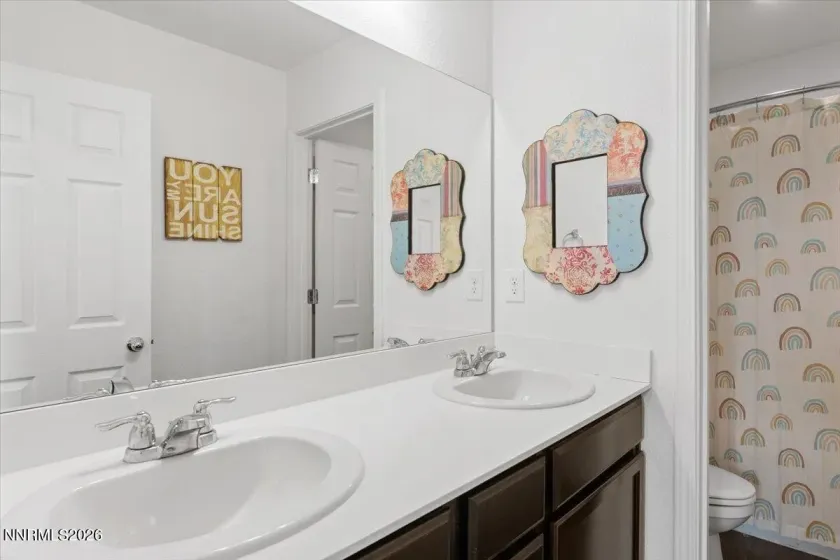 1386 Granary Park, Sparks, Nevada 89436, 5 Bedrooms Bedrooms, ,3 BathroomsBathrooms,Residential,Residential,Granary Park,260002498