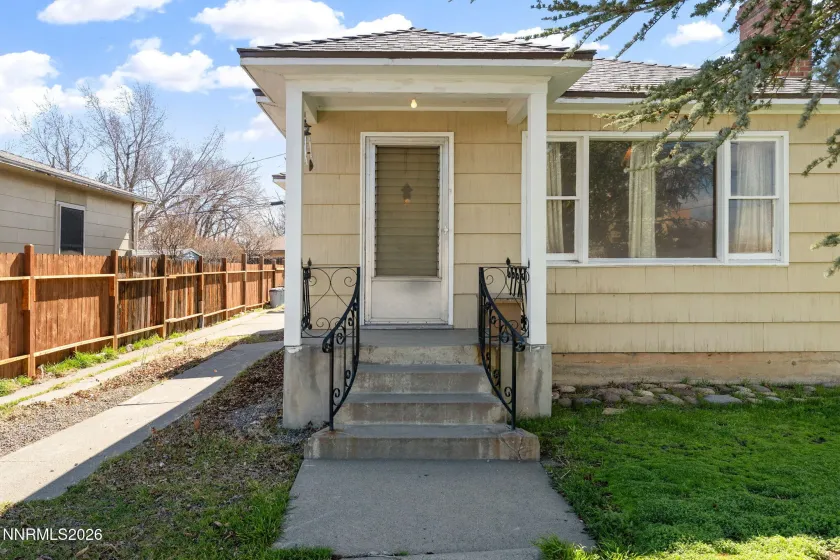 755 Balzar, Reno, Nevada 89502, 3 Bedrooms Bedrooms, ,2 BathroomsBathrooms,Residential,Residential,Balzar,260002500
