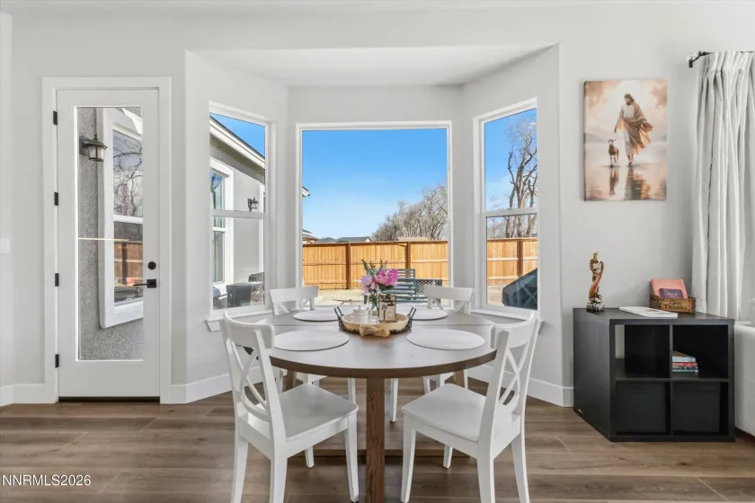 405 White Hawk, Fernley, Nevada 89408, 4 Bedrooms Bedrooms, ,3 BathroomsBathrooms,Residential,Residential,White Hawk,260002502