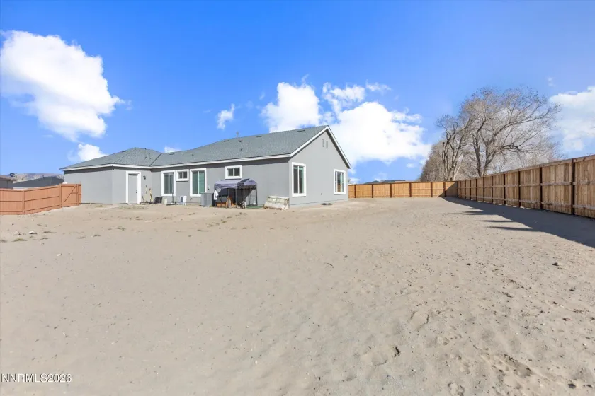 405 White Hawk, Fernley, Nevada 89408, 4 Bedrooms Bedrooms, ,3 BathroomsBathrooms,Residential,Residential,White Hawk,260002502